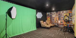 StateHouse Varsity - Student Housing Gallery 13