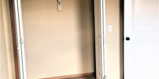 2829 W Hillshire Drive Gallery 8