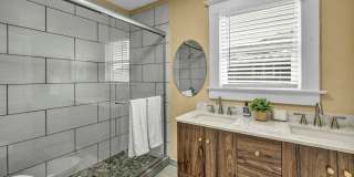 FULLY FURNISHED & BEAUTIFULLY REMODELED CLASSIC HOME NEAR UNR WITH UNBEATABLE I-80 ACCESS Gallery 54