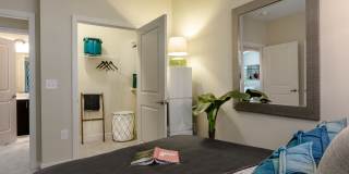 Promenade Pointe Gallery 19