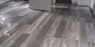 584 Kelton Avenue Gallery 6