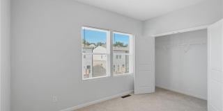 1422 Creekside Circle Gallery 23