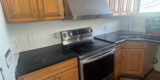 1870 Harrison Ave Gallery 1