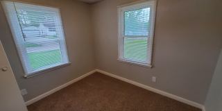 1 bedroom rental home with 2 car garage! 1 bedroom rental home with 2 car garage! Gallery 12