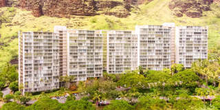 Makaha Valley Towers Studio Gallery 1