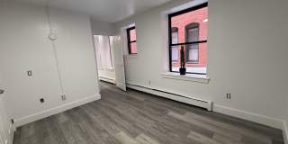 575 Bank Street Gallery 11