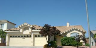 SINGLE STORY POOL AND SPA HOME IN GREEN VALLEY AREA Gallery 1