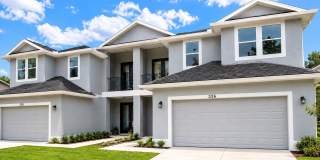Stunning 3-Bedroom Townhome with Loft, Balcony & 2-Car Garage in Kissimmee! Stunning 3-Bedroom Townhome with Loft, Balcony & 2-Car Garage in Kissimmee! Gallery 1