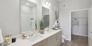 Innsbrook Square Gallery 8