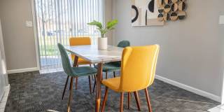 Creekside Square Apartments Gallery 2