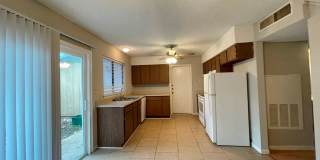 Great Condo for lease in North Austin! Gallery 13