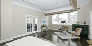 161 W Harrison St Gallery 13