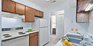 Pebble Point Apartments Gallery 8