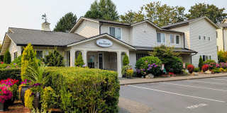Spacious 2 Bedroom Condo in Gated Community with Pool Gallery 1