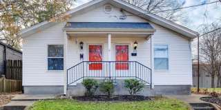 Live in the Heart of It All – 2BR Duplex with Skylights & Outdoor Space! Live in the Heart of It All – 2BR Duplex with Skylights & Outdoor Space! Gallery 1