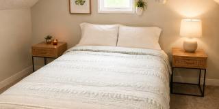 Charming 1-Bedroom, 1-Bath House Fully Furnished- All Utilites Included Gallery 9