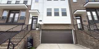 Incredible Townhome in Near Uptown with Move-In Special! Gallery 4