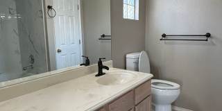 Beautiful Home in Plantation Oaks Gallery 10