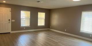 Winchester 4 Bedroom main floor Bed and Bath Winchester 4 Bedroom main floor Bed and Bath Gallery 3