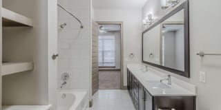 Anthem Cityline Gallery 17