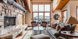 Luxury Townhome at The Cove at Eagle Mountain in Park Meadows Gallery 3