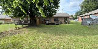 3-bed/2-bath near Paluxy/Grande! Gallery 27