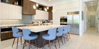 ** YOU WANT LUXURY AT ITS FINEST**ABSOLUTELY STUNNING ENTERTAINMENT 4\5 MOORINGS HOME ** Gallery 54