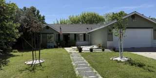 Cozy 4 bedroom, 2 bathroom home in Visalia Gallery 1