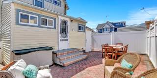 320 Ocean Park Avenue Gallery 28