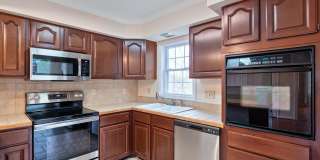 4907 37TH Place Gallery 10