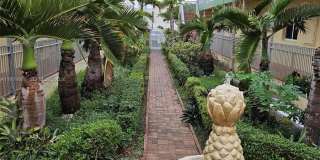 7400 Harding Ave Gallery 25