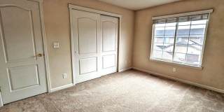 Large Townhome Gallery 23