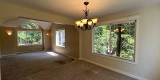 Tri-Level Spring Blvd Home Gallery 11