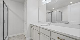 Large luxurious house with view of beautiful Utah Lake! Gallery 16