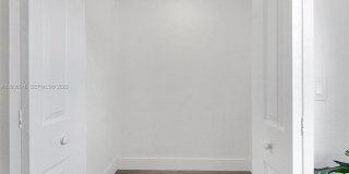 18362 Northeast 20th Place Gallery 33