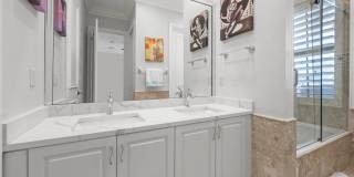 10771 Versailles Boulevard Gallery 29