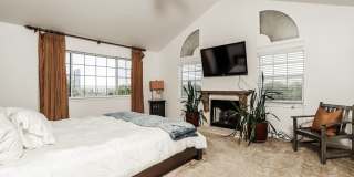 Furnished 3-bedroom in Travis Heights with Downtown Views! Gallery 10