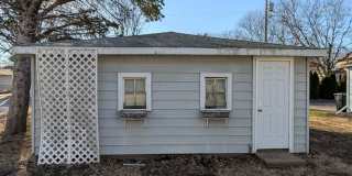 Spacious 3 Bedroom Home with 2 Car Garage and Large Yard! Gallery 13