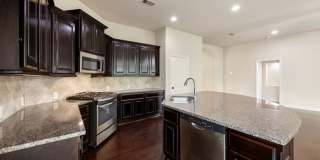 Spacious 4BR House in San Antonio Gallery 1