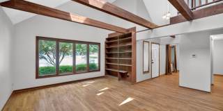 4631 Graceland Avenue Gallery 10