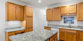NW Brick Townhome, Granite Counter-Tops, Wood Floors, FP, Garage! NW Brick Townhome, Granite Counter-Tops, Wood Floors, FP, Garage! Gallery 14