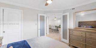 9200 W Hollybrook Lake Drive Gallery 16