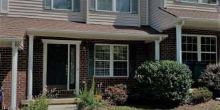 2 Bedroom 2.5 Bath Townhouse Gallery 1