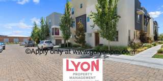 Stunning, Modern 2 bed/2.5 bath Condo in Upper Land Park!! Gallery 1