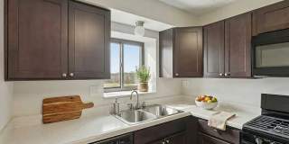 Bryn Mawr Apartments Gallery 3