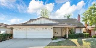 Beautiful Westlake First Neighborhood Family Home w/ Large Backyard with Panoramic Mtn Views Gallery 1