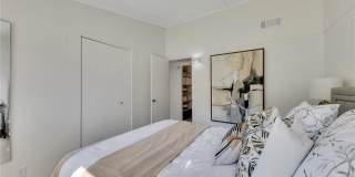 111 Robinhood Drive Gallery 21