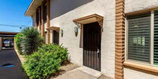 4848 N Woodmere Fairway Gallery 33