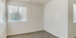 A Spacious and Stylish 2 Bed / 2 Ba Condo Gated Community Gallery 3