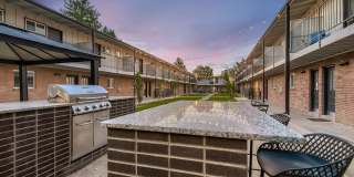 Acoma Square Gallery 6